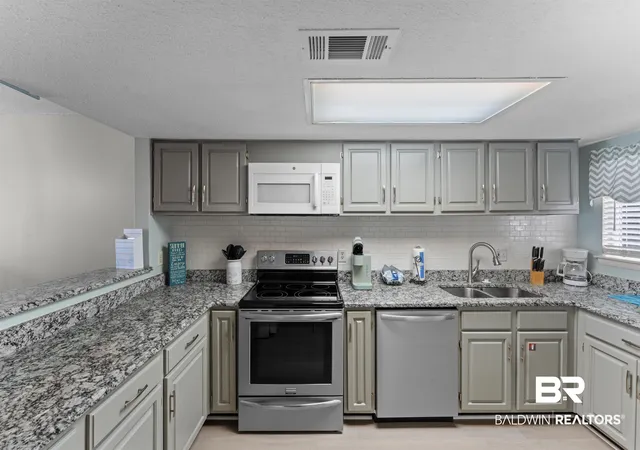 Photo 3 of Townhouse for sale at 1007 W Beach Blvd #34, Gulf Shores, AL 36542 | MLS# 407402 | Listing updated on 2026-08-12