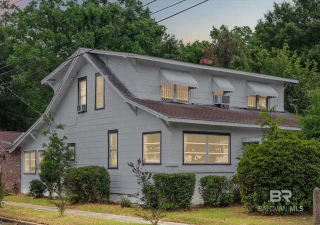 Homes for sale in Mobile, AL | 851 Marine Street, Mobile, AL 36604 | MLS# 395988