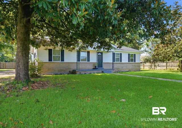 Photo 3 of Sale Pending at 901 W 7th Street, Bay Minette, AL 36507 | MLS# 398872 | Listing updated on 2026-08-30