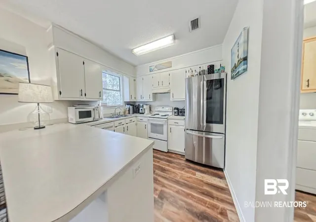 Photo 4 of Single family home for sale at 236 Montclair Loop, Daphne, AL 36526 | MLS# 394442 | Listing updated on 2026-10-03