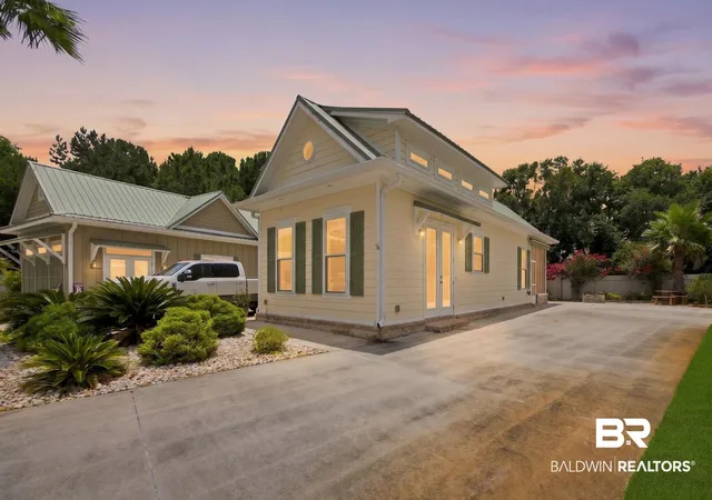 Photo 1 of Single family home for sale at 11901 Gateway Dr, Elberta, AL 36530 | MLS# 399019 | Listing updated on 2026-08-12