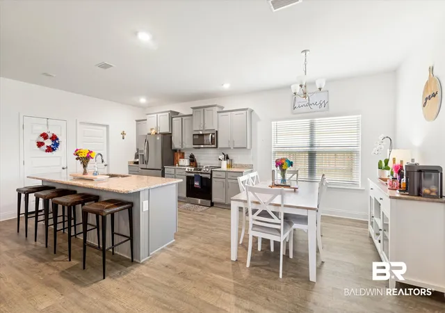 Photo 4 of Single family home for sale at 3973 Mercury Cir, Gulf Shores, AL 36542 | MLS# 407172 | Listing updated on 2026-10-05