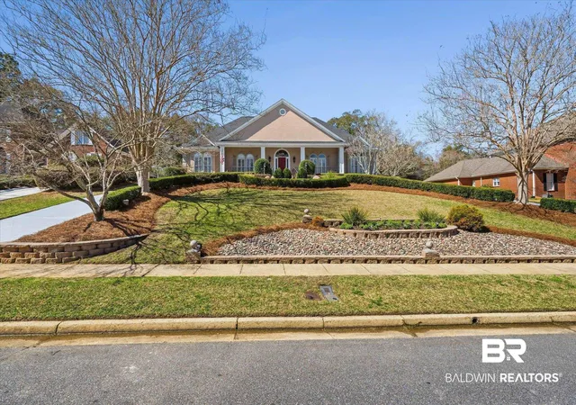 Photo 2 of Sale Pending at 2606 E Charleston Oaks Dr, Mobile, AL 36695 | MLS# 393344 | Listing updated on 2026-09-11