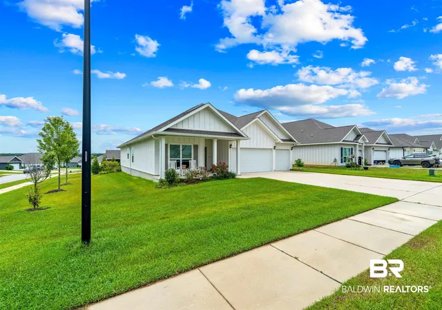 Photo 2 of Single family home for sale at 21580 Burney Rd, Fairhope, AL 36532 | MLS# 398525 | Listing updated on 2026-09-01