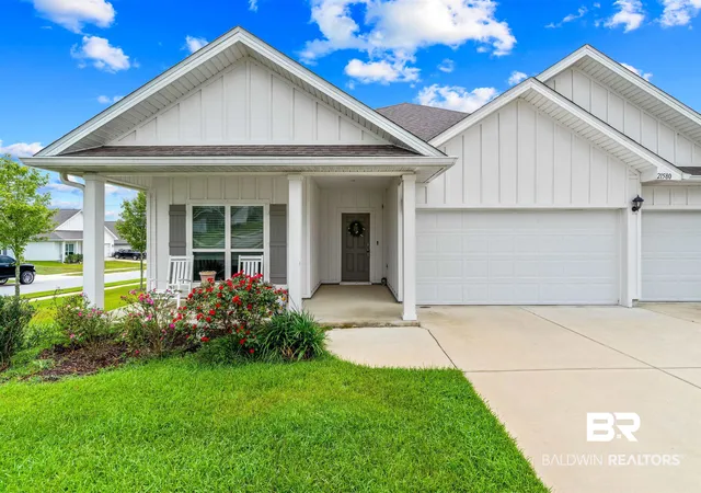 Photo 3 of Single family home for sale at 21580 Burney Rd, Fairhope, AL 36532 | MLS# 398525 | Listing updated on 2026-09-01