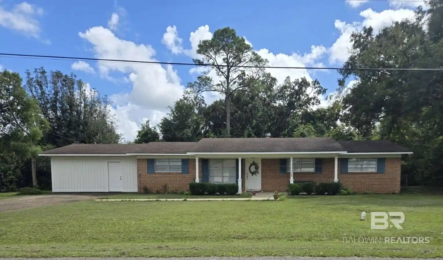 Photo 1 of Single family home for sale at 417 W Berry Ave, Foley, AL 36535 | MLS# 412373 | Listing updated on 2026-10-22