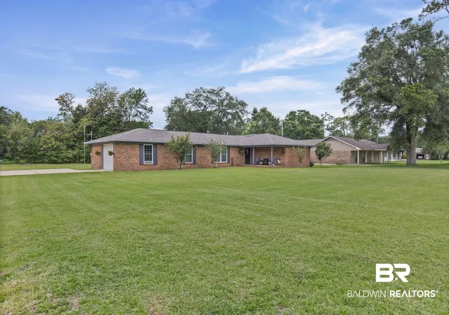 2nd image of 1011 N Pine St, Foley, AL 36535 | MLS# 397817