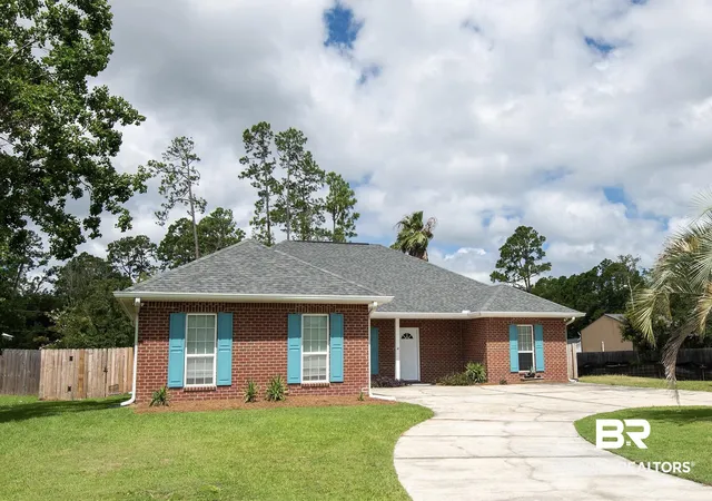 Photo 2 of Single family home for sale at 4559 Coral Cir, Gulf Shores, AL 36542 | MLS# 399839 | Listing updated on 2026-08-18