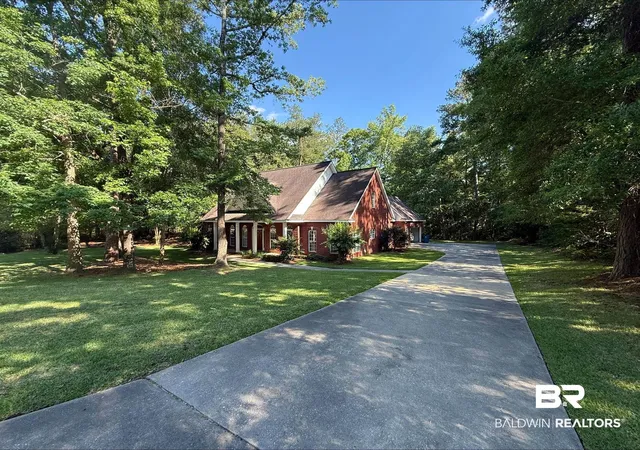 2nd image of 154 Brooks Blvd, Brewton, AL 36426 | MLS# 386855
