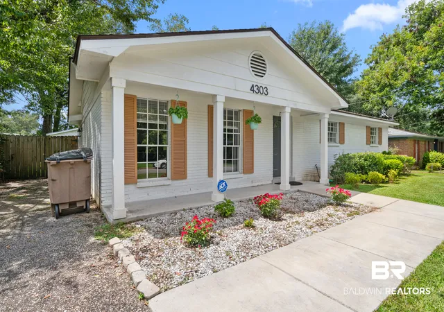 2nd image of 4303 Via Alta Dr, Mobile, AL 36609 | MLS# 409096