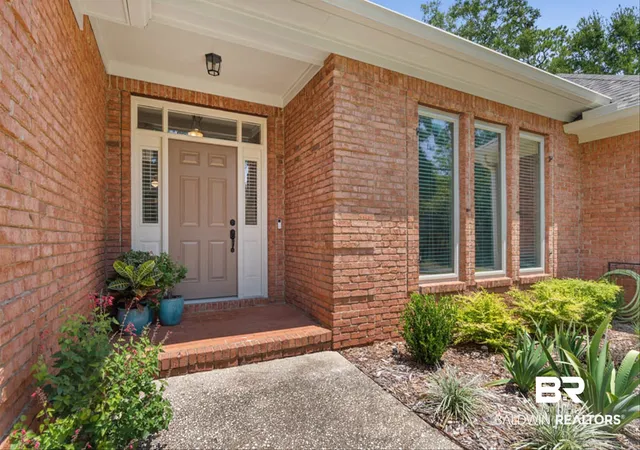 Photo 3 of Single family home for sale at 112 Fairwood Blvd, Fairhope, AL 36532 | MLS# 406501 | Listing updated on 2026-09-09