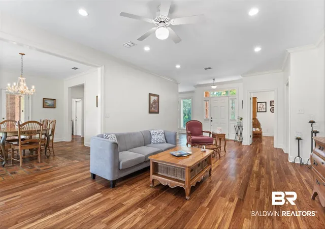 Photo 4 of Sale Pending at 112 Fairwood Blvd, Fairhope, AL 36532 | MLS# 406501 | Listing updated on 2026-09-29
