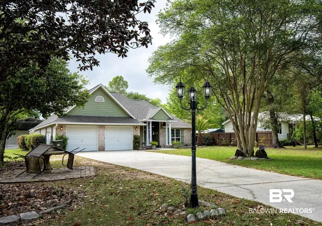 Photo 2 of Single family home for sale at 10093 Willis Rd, Foley, AL 36535 | MLS# 396479 | Listing updated on 2026-08-21