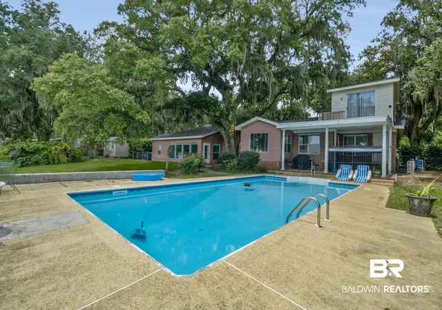 Photo 4 of Single family home for sale at 7079 Oak St, Milton, FL 32583 | MLS# 398893 | Listing updated on 2026-10-05