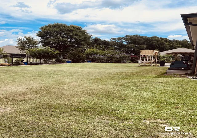 Photo 3 of Sale Pending at 21427 Yosemite Blvd, Fairhope, AL 36532 | MLS# 398304 | Listing updated on 2026-08-02