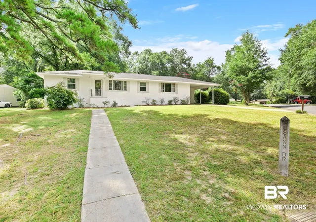 Photo 3 of Single family home for sale at 5417 Lusann Dr, Mobile, AL 36608 | MLS# 398921 | Listing updated on 2026-10-08