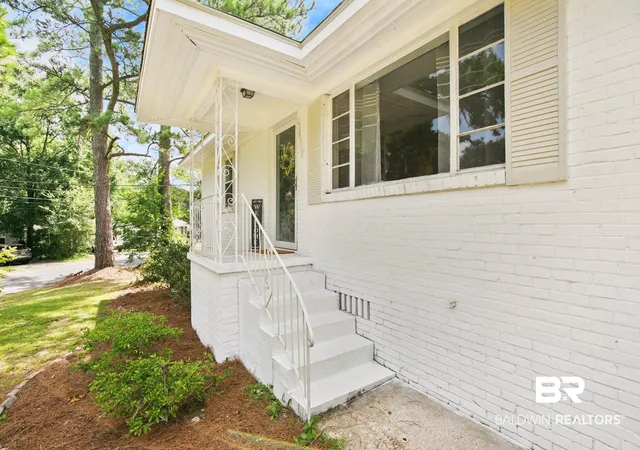 Photo 4 of Single family home for sale at 5417 Lusann Dr, Mobile, AL 36608 | MLS# 398921 | Listing updated on 2026-10-08