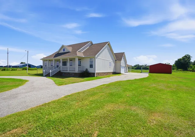Photo 4 of Single family home for sale at 8794 Baptist Camp, Elberta, AL 36530 | MLS# 407725 | Listing updated on 2026-10-01