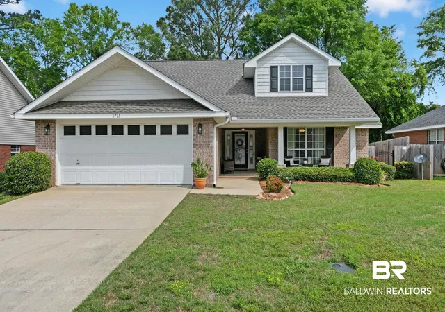 Photo 1 of Single family home for sale at 6711 Chateauguay Dr, Daphne, AL 36526 | MLS# 394850 | Listing updated on 2026-10-01