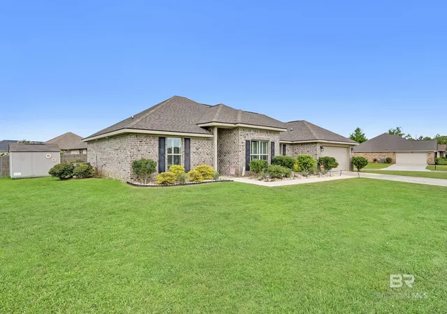 Homes for sale in Robertsdale, AL | 21721 Frankfort Court, Robertsdale, AL 36567 | MLS# 396503