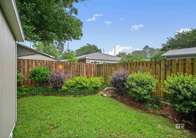 Homes for sale in Mobile, AL | 17 W Cobblestone Way, Mobile, AL 36608 | MLS# 397066