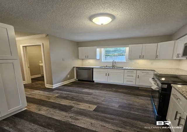 Photo 2 of Single family home for sale at 343 Ridgewood Dr, Daphne, AL 36526 | MLS# 398137 | Listing updated on 2026-09-09