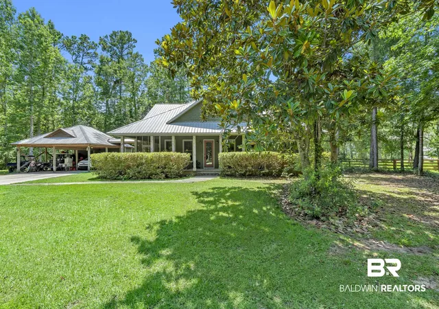 Photo 3 of Single family home for sale at 5749 Stardance Trl, Gulf Shores, AL 36542 | MLS# 400020 | Listing updated on 2026-09-11