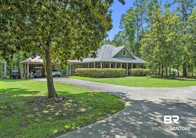 Photo 3 of Single family home for sale at 5749 Stardance Trl, Gulf Shores, AL 36542 | MLS# 400020 | Listing updated on 2026-09-11