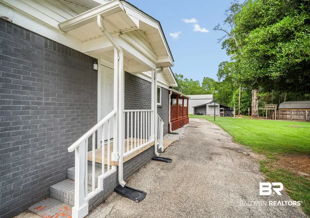 Photo 3 of Single family home for sale at 630 Cleveland Road, Saraland, AL 36571 | MLS# 409837 | Listing updated on 2026-08-31