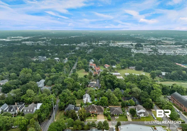 45th image of 3863 Old Shell Rd, Mobile, AL 36608 | MLS# 396382