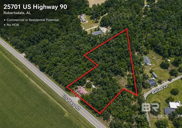 Homes for sale in Robertsdale, AL | 25701 Us Hwy 90, Robertsdale, AL 36567 | MLS# 398222