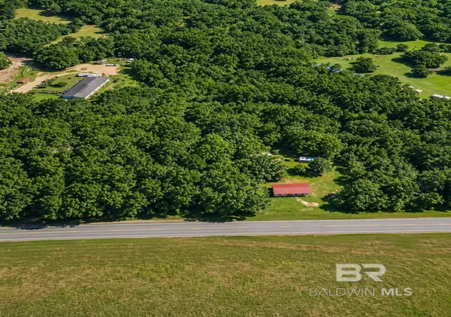 Homes for sale in Robertsdale, AL | 25701 Us Hwy 90, Robertsdale, AL 36567 | MLS# 398222