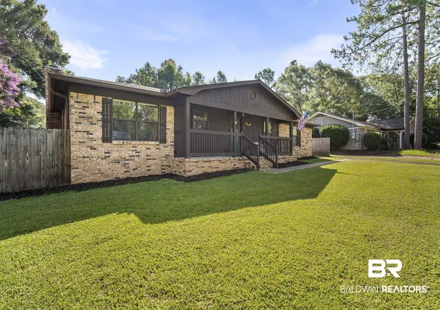 Photo 2 of Single family home for sale at 105 Brentwood Dr, Daphne, AL 36526 | MLS# 399025 | Listing updated on 2026-09-09