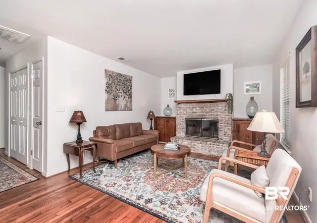 Photo 4 of Single family home for sale at 16926 Provencher Rd, Fairhope, AL 36532 | MLS# 394352 | Listing updated on 2026-09-09