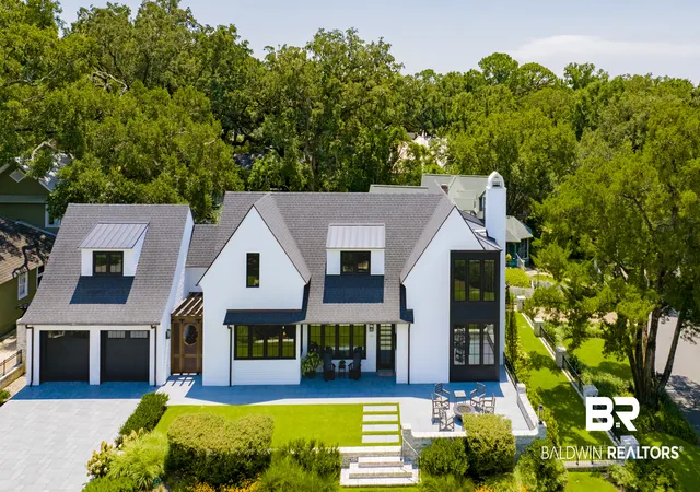 Photo 1 of Single family home for sale at 114 N Bayview, Fairhope, AL 36532 | MLS# 407450 | Listing updated on 2026-10-20