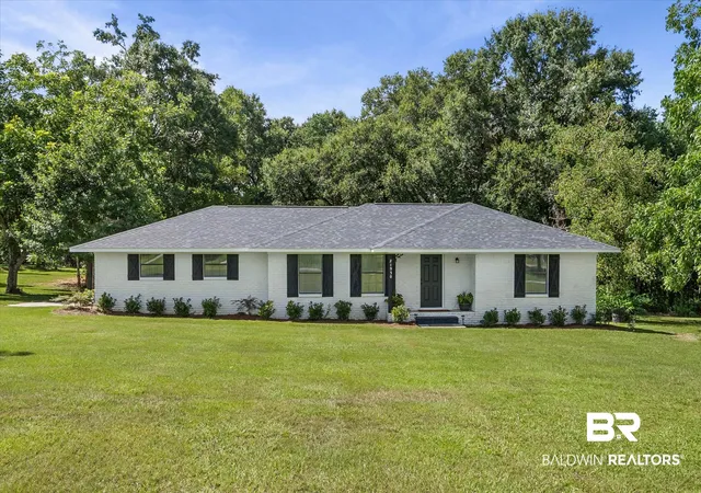 2nd image of 21950 Us Hwy 90, Robertsdale, AL 36567 | MLS# 407730