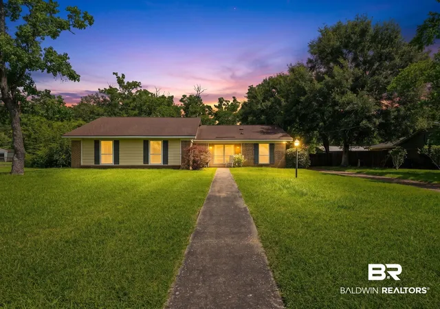Photo 2 of Single family home for sale at 8280 Milton Rd, Mobile, AL 36695 | MLS# 399373 | Listing updated on 2026-09-12