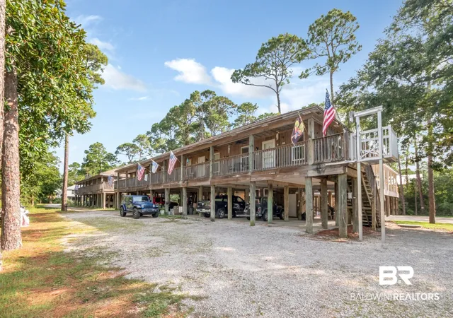 2nd image of 1412 Oleander Ln #APT 4, Dauphin Island, AL 36528 | MLS# 406444