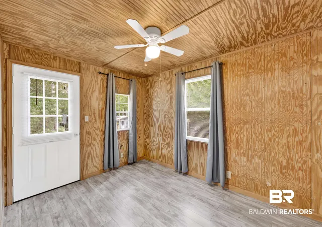 Photo 4 of Single family home for sale at 516 Elberta Loop, Lillian, AL 36549 | MLS# 396003 | Listing updated on 2026-08-19