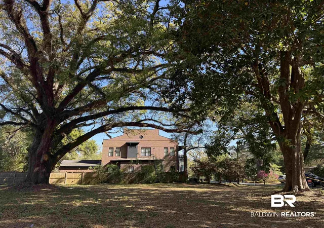 Photo 3 of Land for sale at 208 Oswalt St, Fairhope, AL 36532 | MLS# 393941 | Listing updated on 2026-08-02