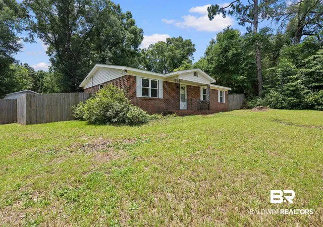 Photo 2 of Single family home for sale at 6879 Emory Dr, Mobile, AL 36619 | MLS# 398370 | Listing updated on 2026-10-02