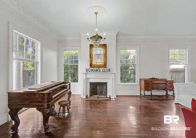 Photo 3 of Single family home for sale at 1200 Government St, Mobile, AL 36604 | MLS# 395692 | Listing updated on 2026-07-30
