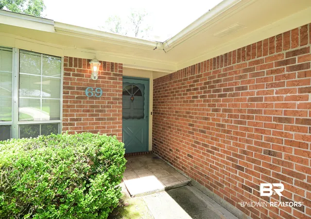 Photo 3 of Townhouse for sale at 69 Paddock Dr, Fairhope, AL 36532 | MLS# 406546 | Listing updated on 2026-09-18