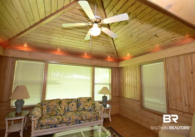 Photo 4 of Sale Pending at 69 Paddock Dr, Fairhope, AL 36532 | MLS# 406546 | Listing updated on 2026-09-22