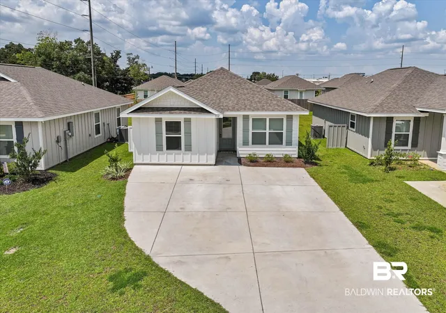 Photo 1 of Single family home for sale at 1112 S Bay Street, Foley, AL 36535 | MLS# 409785 | Listing updated on 2026-10-03