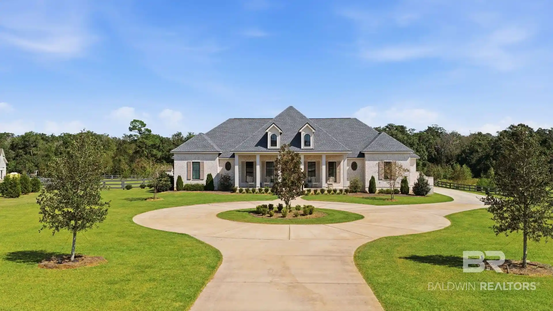 Single family home for sale at 21215 Gallery Blvd, Fairhope, AL 36532 | MLS# 411403