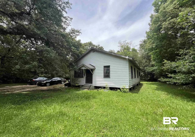 Photo 2 of Single family home for sale at 712 Tate Ct, Mobile, AL 36610 | MLS# 398385 | Listing updated on 2026-09-18