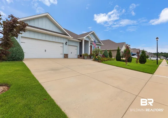 Photo 2 of Single family home for sale at 8719 Primland Boulevard, Foley, AL 36535 | MLS# 406709 | Listing updated on 2026-09-19
