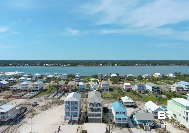 Photo 4 of Single family home for sale at 1440 W Beach Blvd, Gulf Shores, AL 36542 | MLS# 396802 | Listing updated on 2026-10-05