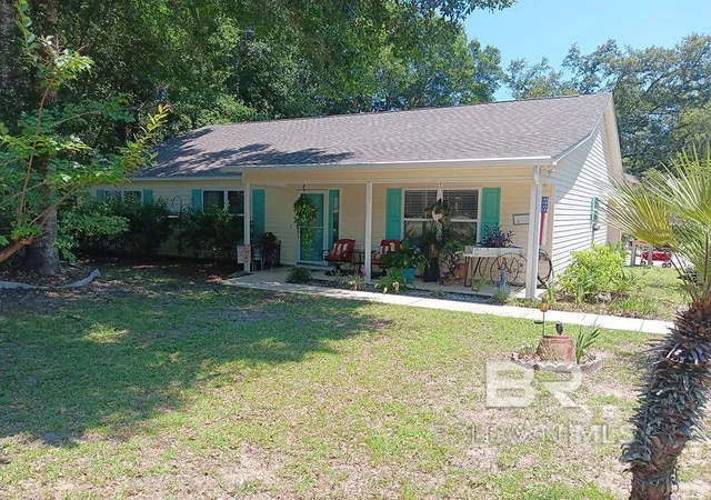 Homes for sale in Lillian, AL | 32844 W Bay Dr, Lillian, AL 36549 | MLS# 398906